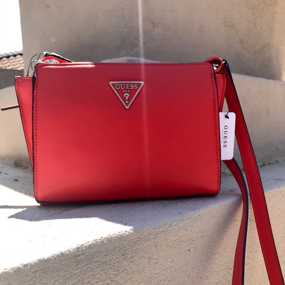 Guess Purse - Picture 4 of 6